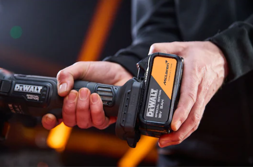 MINI-AMOLADORA McLaren XR 18V 125mm CARGADOR+2BAT5Ah, DCG45MP2T-QW, DeWALT