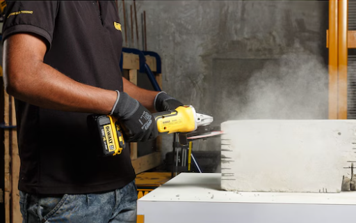 AMOLADORA 125MM XR 18V 2BAT 5AH+CARGADOR DCG405P2 DEWALT