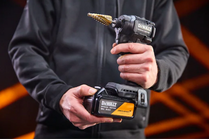 ATORNILLADOR IMPACTO McLaren XR 18V 1/4" 205Nm CARGADOR+2BAT5Ah, DCF86P2T-QW, DeWALT