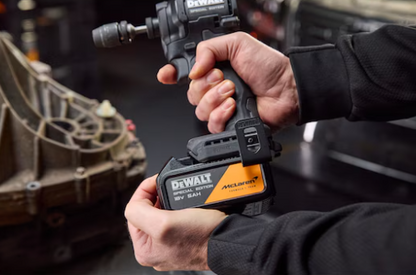 ATORNILLADOR IMPACTO McLaren XR 18V 1/4" 205Nm CARGADOR+2BAT5Ah, DCF86P2T-QW, DeWALT