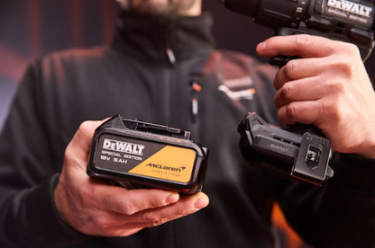 TALADRO PERCUTOR McLaren XR 18V 90Nm CARGADOR+2BAT5Ah, DCD86MP2T-QW, DeWALT