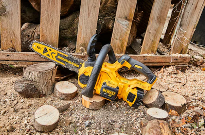 MOTOSIERRA XR 18V / Largo de espada 30CM, 1bat 5Ah + Cargador , DCM565P1-QW, DeWALT