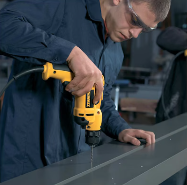 TALADRO 701W DEWALT