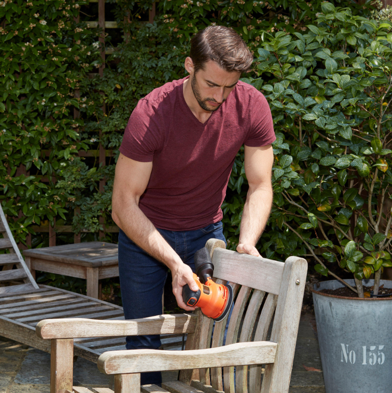 LIJADORA ROTORBITAL 230W BLACK+DECKER