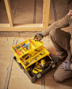 CAJA DE HERRAMIENTAS CANTILEVER ESSENTIAL STANLEY