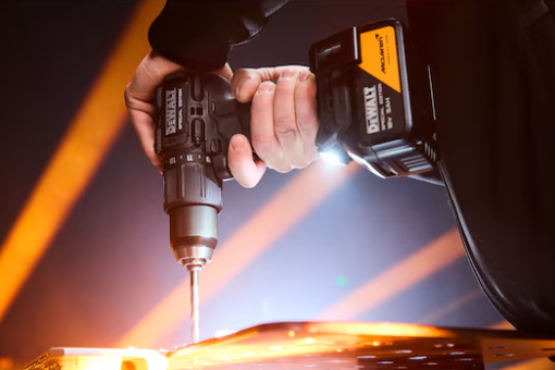 TALADRO PERCUTOR McLaren XR 18V 90Nm CARGADOR+2BAT5Ah, DCD86MP2T-QW, DeWALT