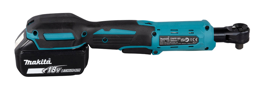 Carraca Makita DWR180Z mostrada con batería, vista horizontal